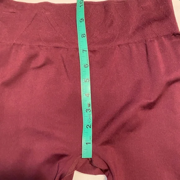 American Eagle Outfitters Aerie Maroon Cropped Leggings Floral Laser Cut medium - Picture 7 of 13